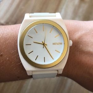 Nixon time teller p